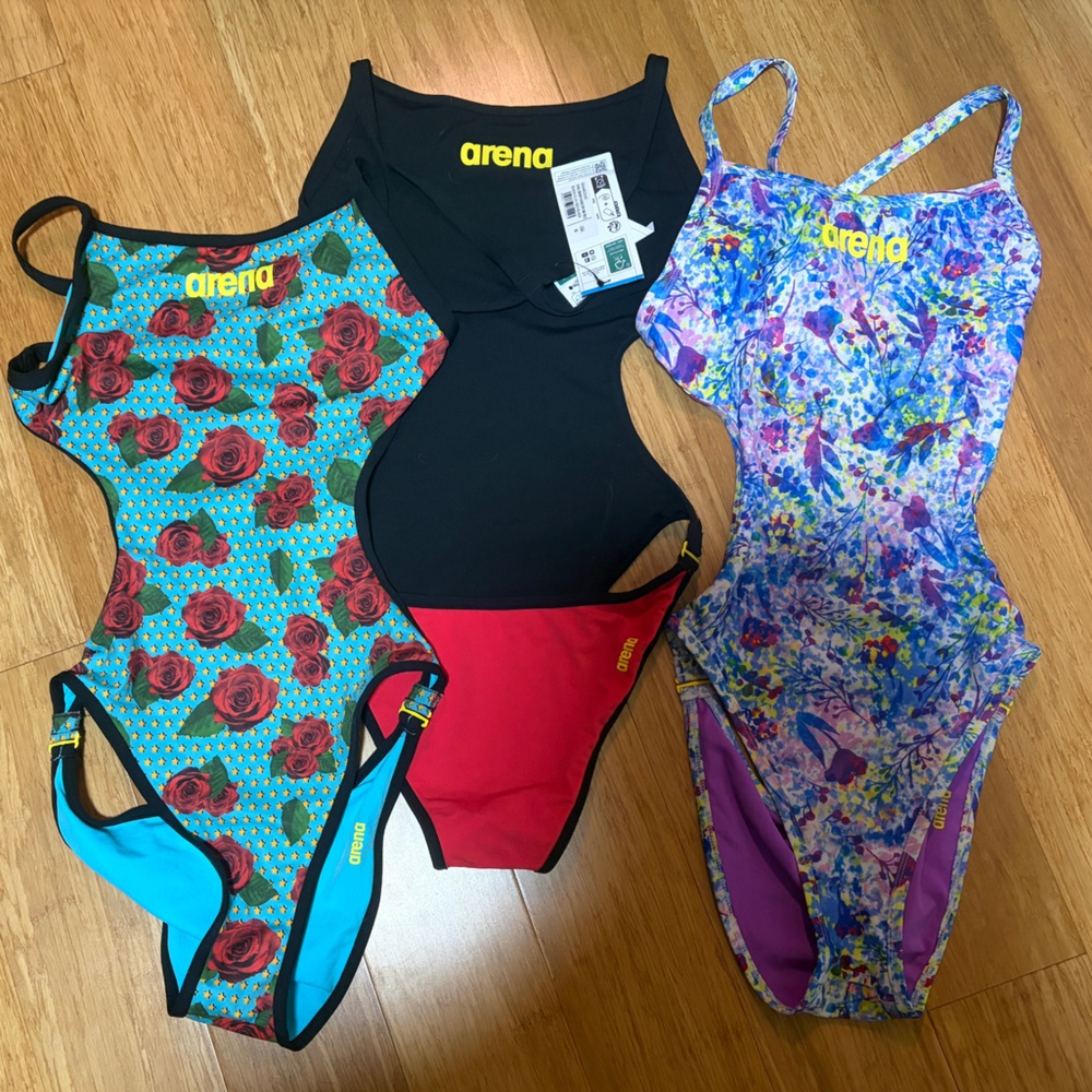 Arena Women's One Piece Swimsuits - We Rule Breaker Hooked Reversible One Piece